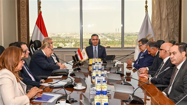 وزير التموين يبحث تنفيذ مشروع “كاري أون (CARRY ON)” وتطوير البنية التكنولوجية للمنافذ التموينية
