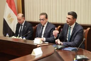 وزير الصحة يقود تحركا حكوميا لمواجهة أخطار الأمراض المزمنة المرتبطة بالسكر