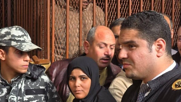 وصول المتهمة بقتل عروس بورسعيد إلى الجنايات لحضور جلسة محاكمتها