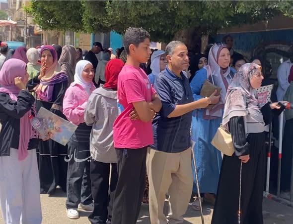 وكيل تعليم المنيا.. 33 الف طالب أدو امتحانات اللغة الأجنبية الثانية دون معوقات