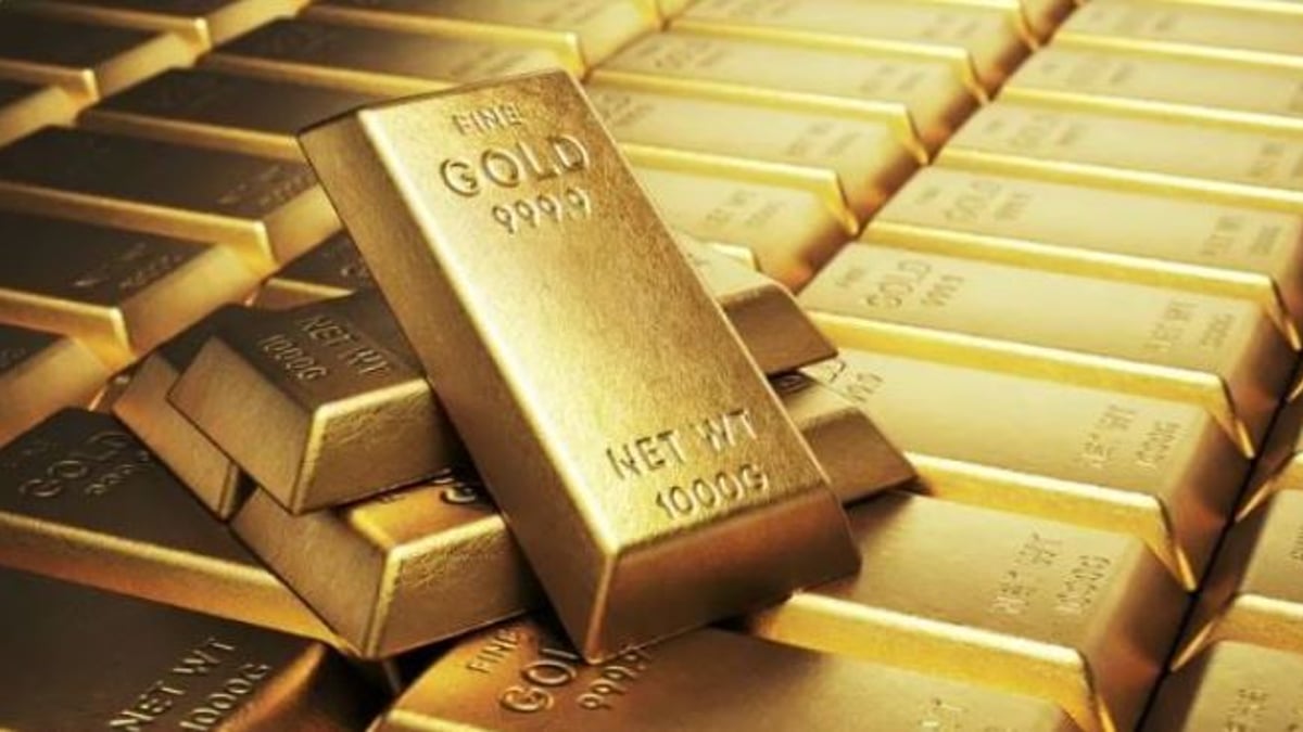 أسعار الذهب ترتفع مع انخفاض الدولار