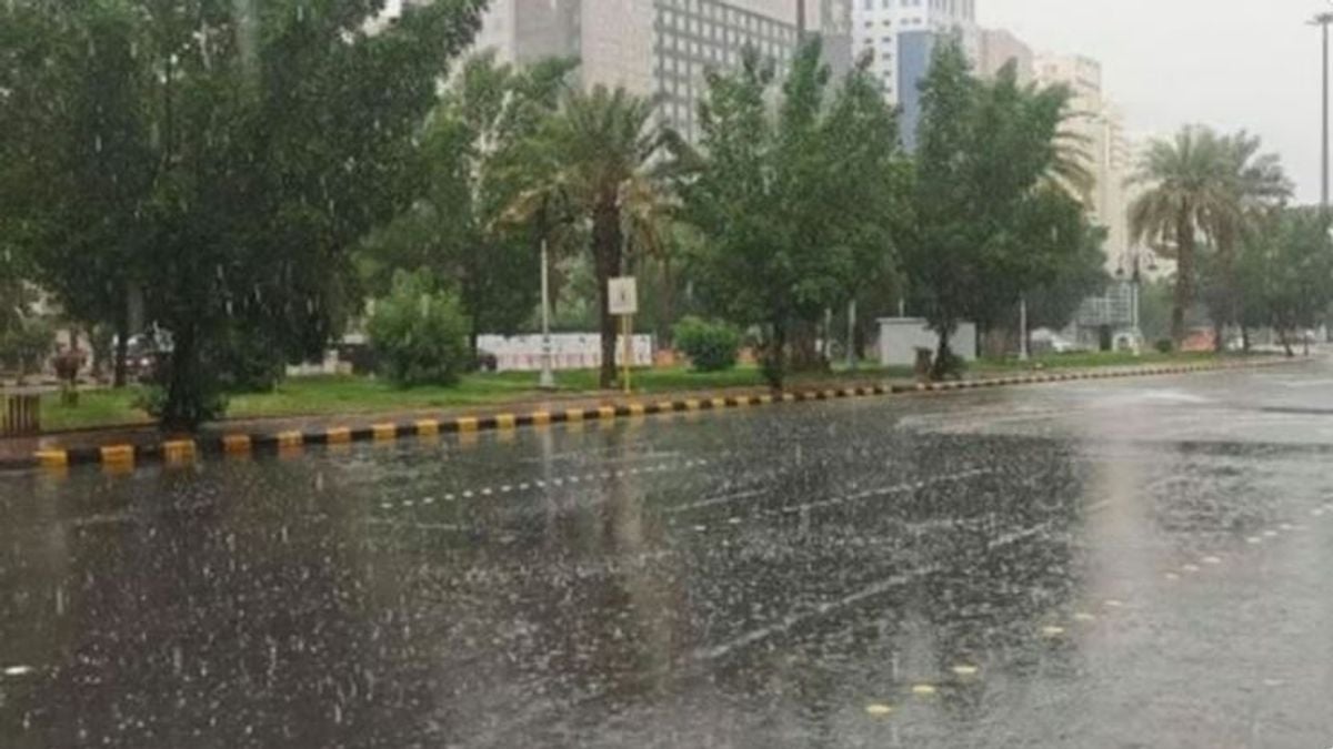 أمطار رعدية وزخات برد ورياح نشطة في عدة مناطق الثلاثاء