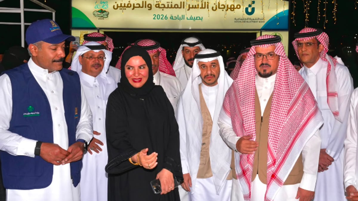 أمين منطقة الباحة يزور استعدادات مهرجان العسل ومشاريع الأسر المنتجة