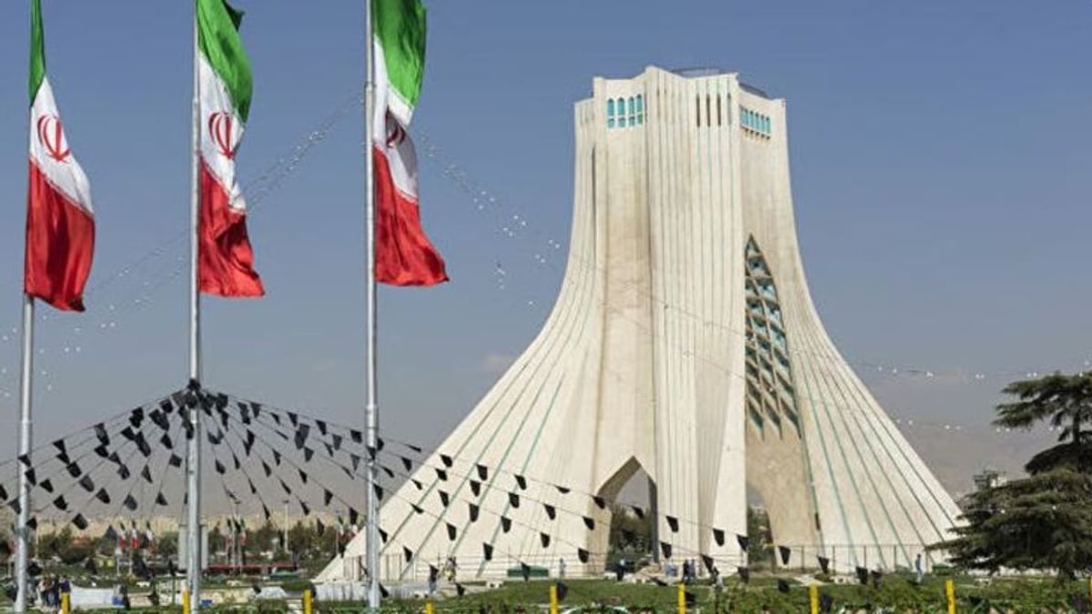 إيران: الغارات الأمريكية في الجنوب تقتل أكثر من 30 مدنياً