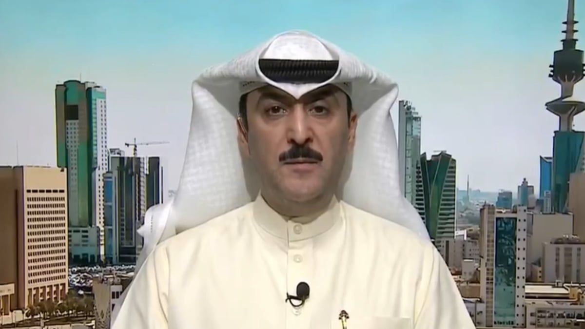 إيران تتفاوض نهاراً وتهاجم دول الخليج ليلاً وفقاً لمحلل سياسي