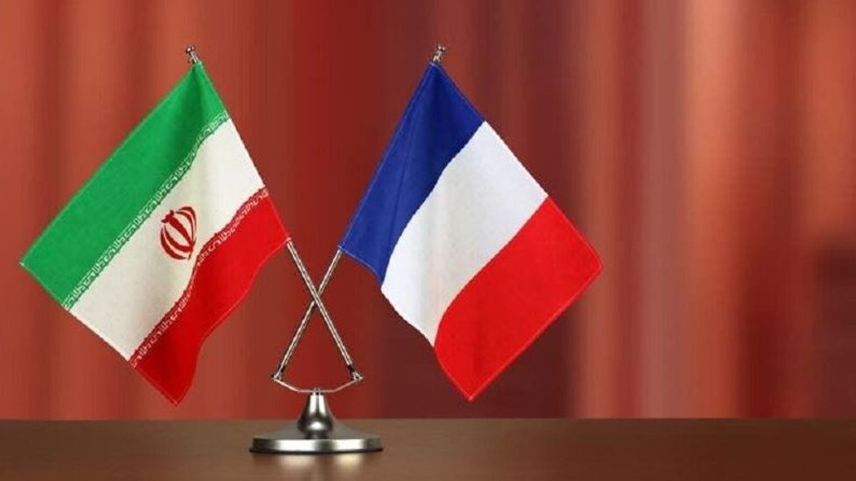 إيران تنفي مزاعم ترهيب موظفي السفارة الفرنسية