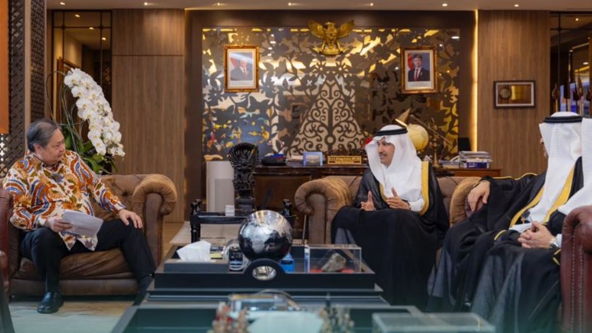 الجاسر يناقش مع إندونيسيا فرص التعاون في النقل والخدمات اللوجستية