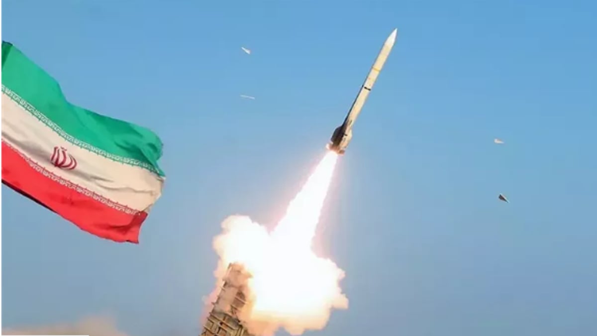 الحرس الثوري الإيراني يستهدف مواقع أمريكية في الكويت والبحرين والأردن