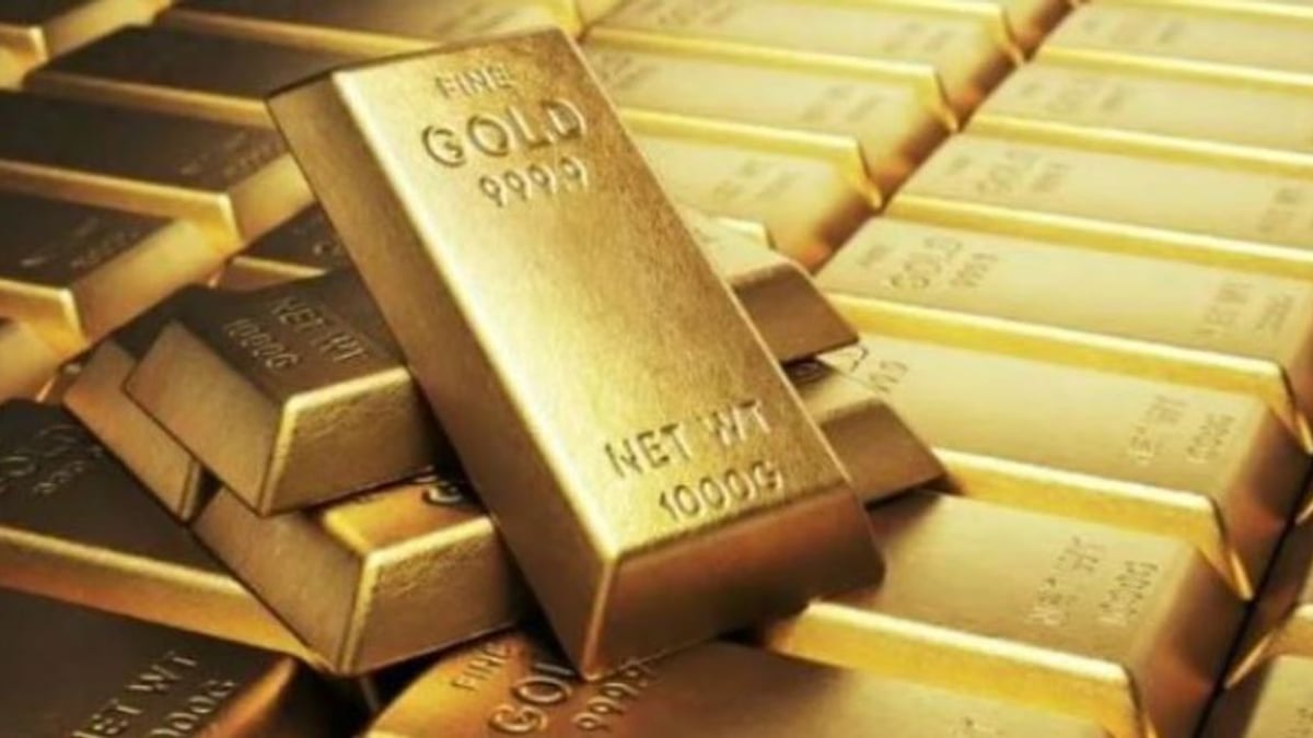الذهب يسجل أدنى مستوى له في أسبوعين والأونصة تصل إلى 3993.83 دولار
