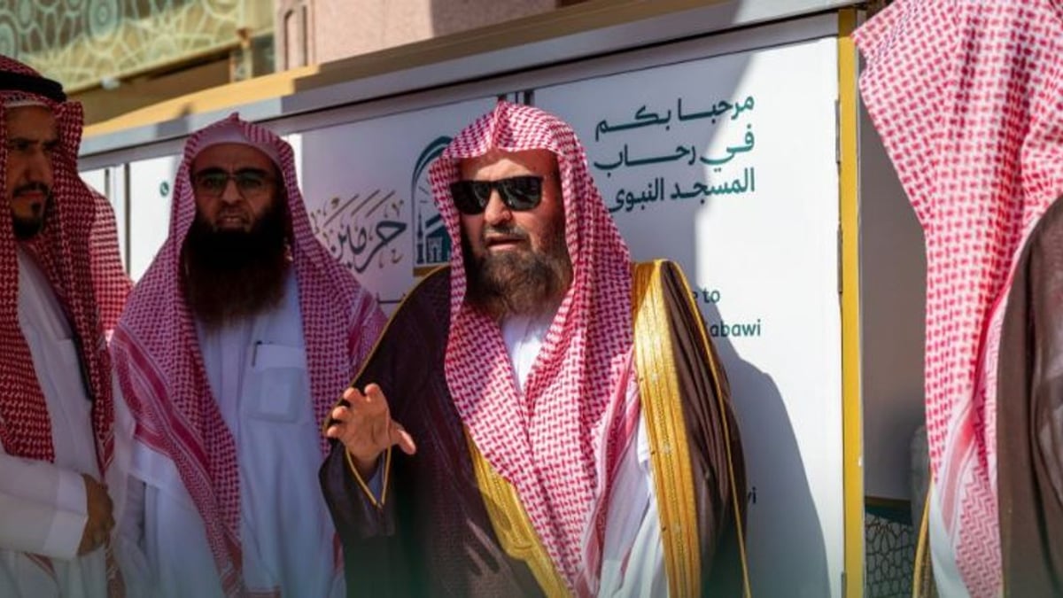 «السديس» يطلق مركز الخدمات الدينية المتنقل بالمسجد النبوي