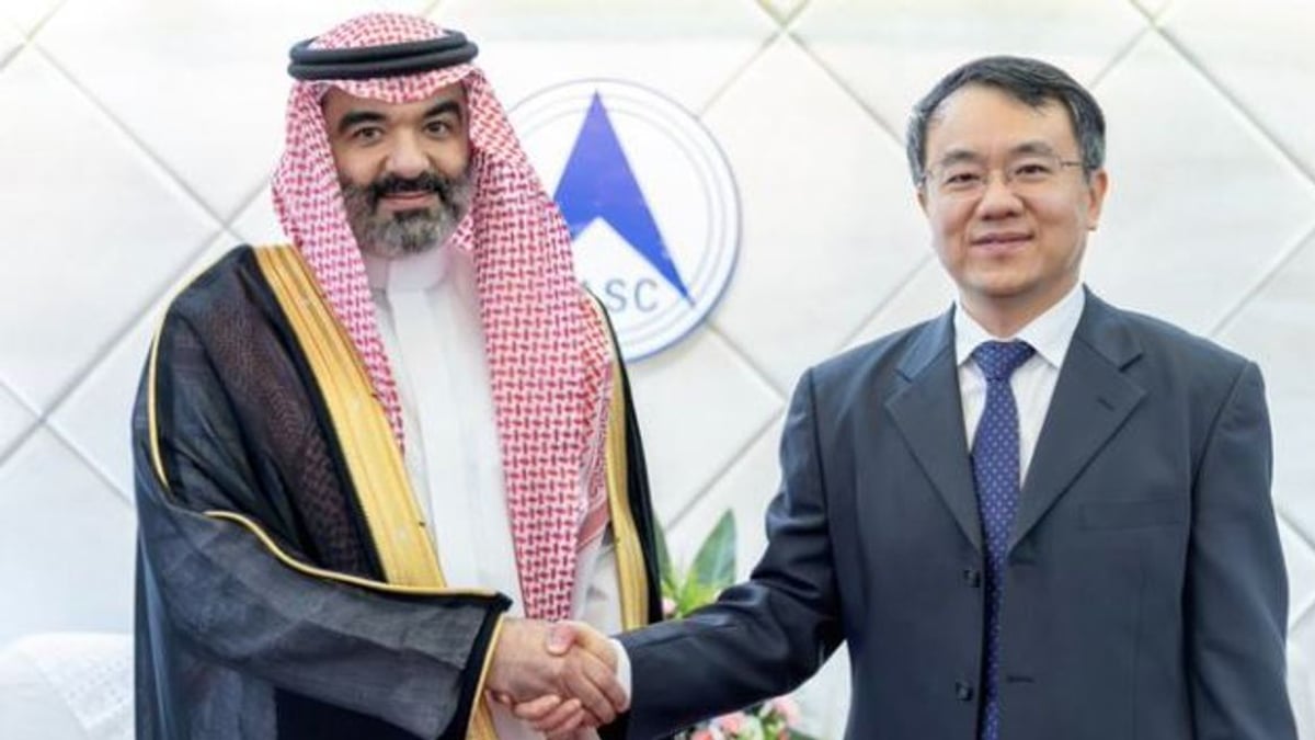 السواحه يبحث توسيع الشراكة السعودية الصينية في تصنيع الأقمار الصناعية وتقنيات الذكاء الاصطناعي