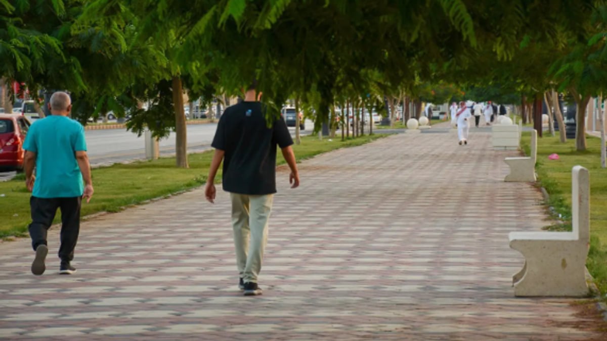 المماشي الرياضية في نجران تستقطب الزوار خلال الصيف