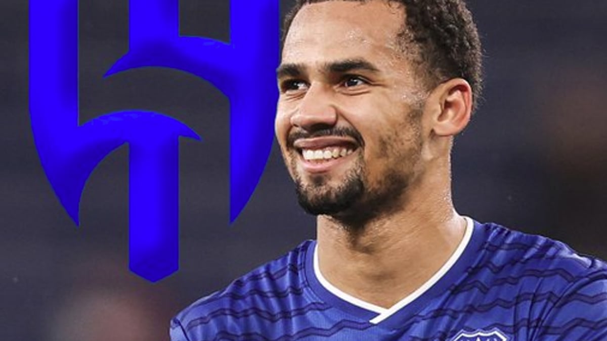 الهلال يبدأ مفاوضات لضم نجم إيفرتون