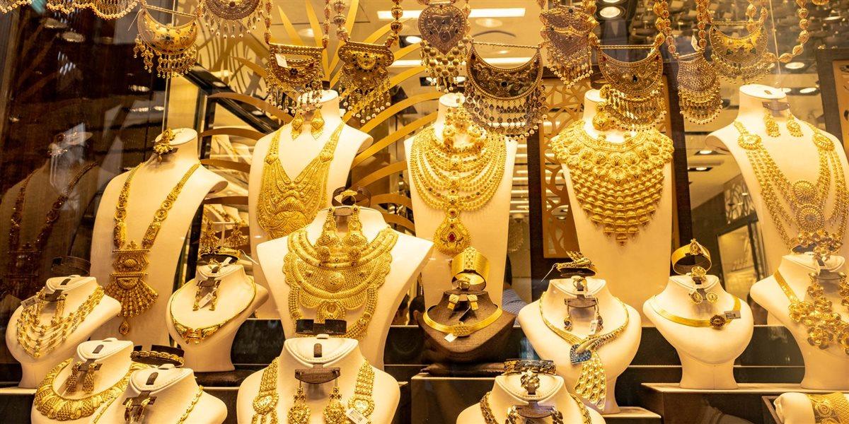 هبوط جديد في سعر الذهب عيار 24 بالسوق المحلية اليوم 23 أكتوبر 2023