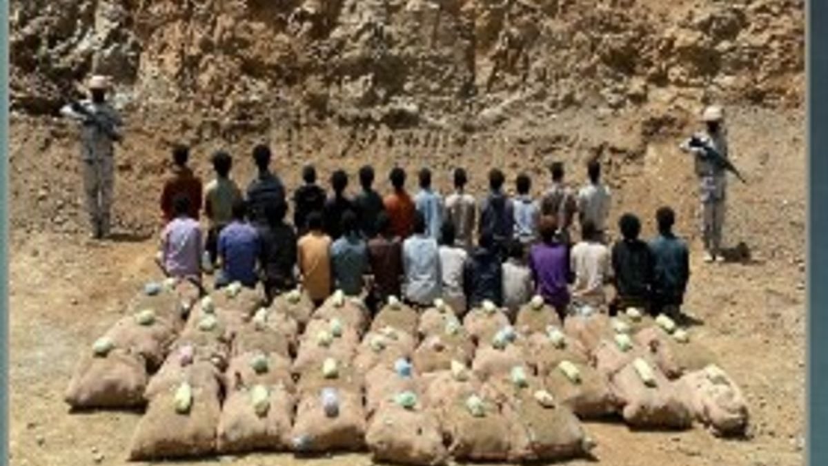 حرس الحدود بجازان يضبط 27 إثيوبياً بحوزتهم 920 كيلوجراماً من القات