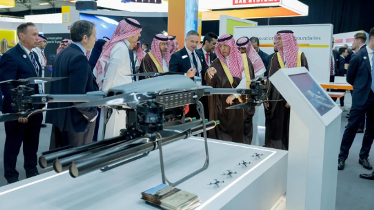 رئيس الطيران المدني يشارك في معرض فارنبرة للطيران 2026 بالمملكة المتحدة