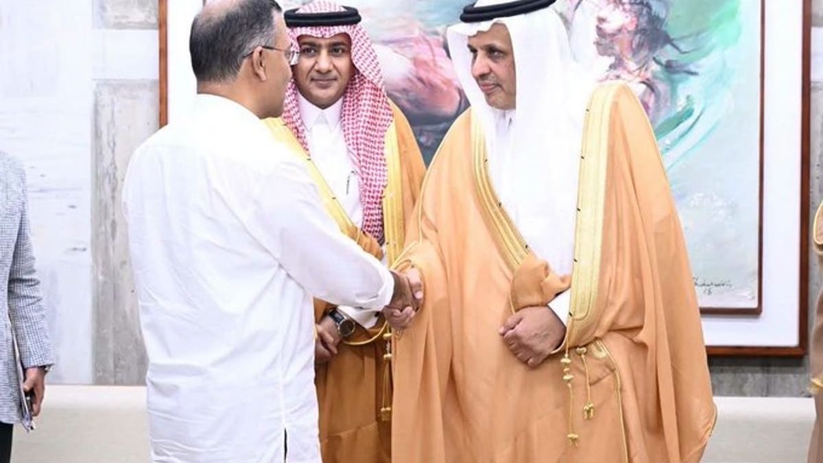رئيس وزراء بنجلاديش يبحث تعزيز التعاون التجاري مع وفد سعودي