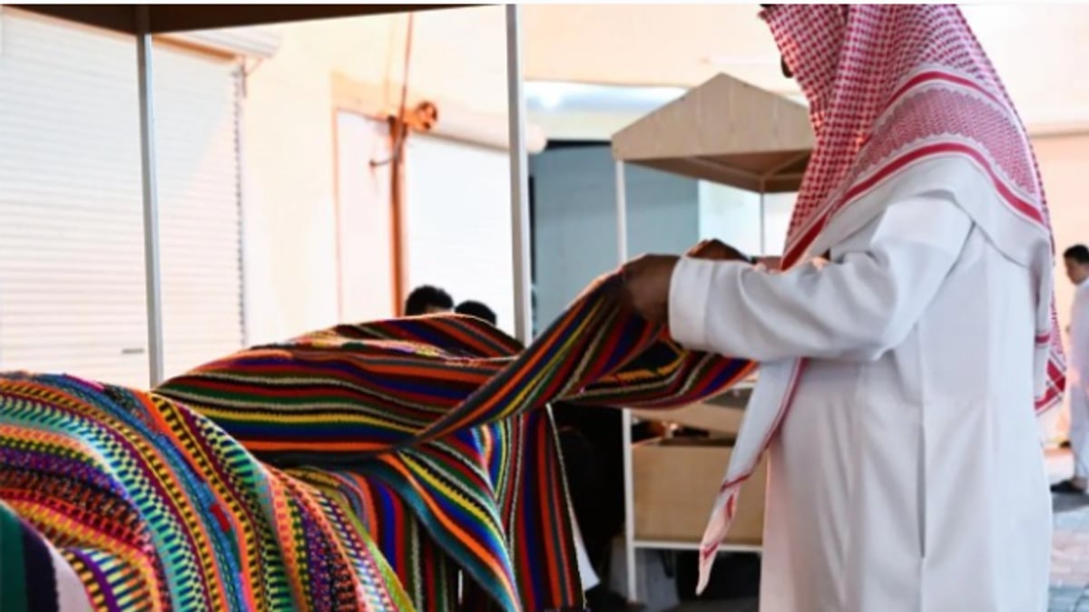 زوار مهرجان سوق المزارعين في طريف يستكشفون المتاحف التراثية