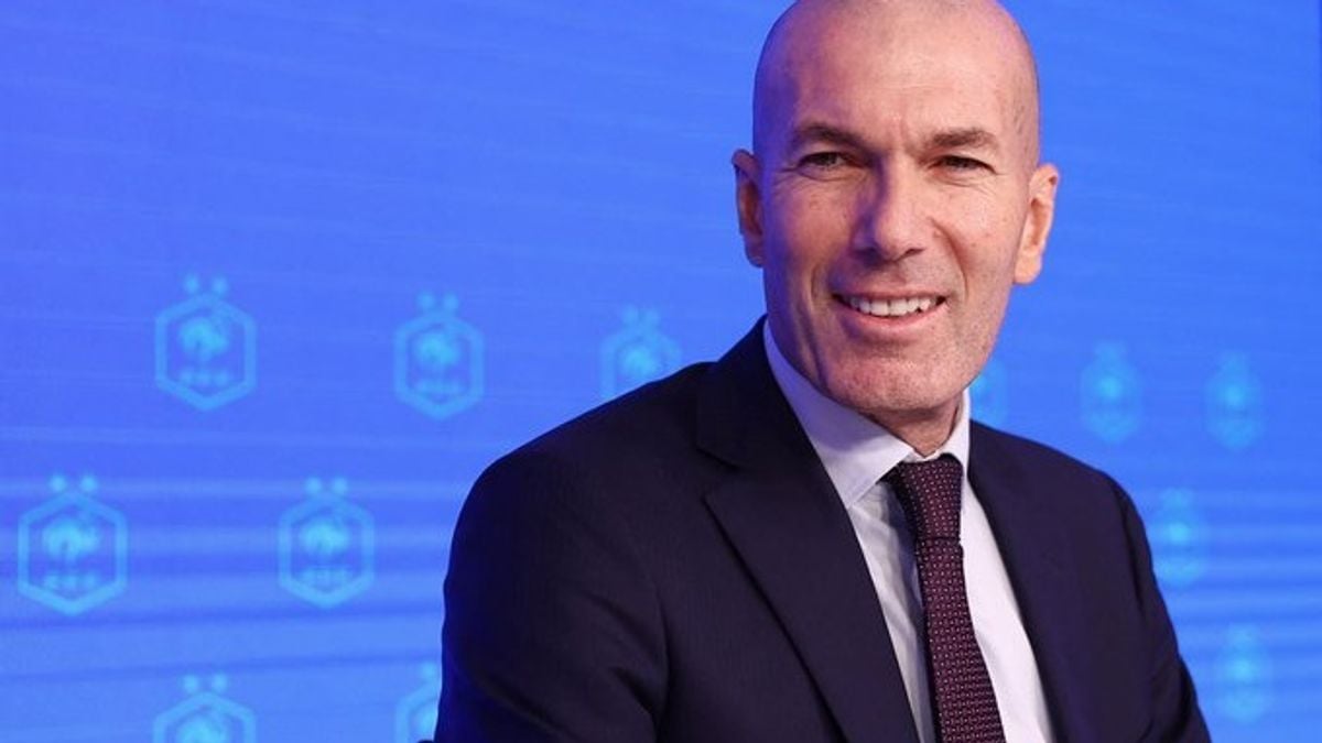 زيدان يشكر الاتحاد الفرنسي بعد تعيينه مدربًا للمنتخب