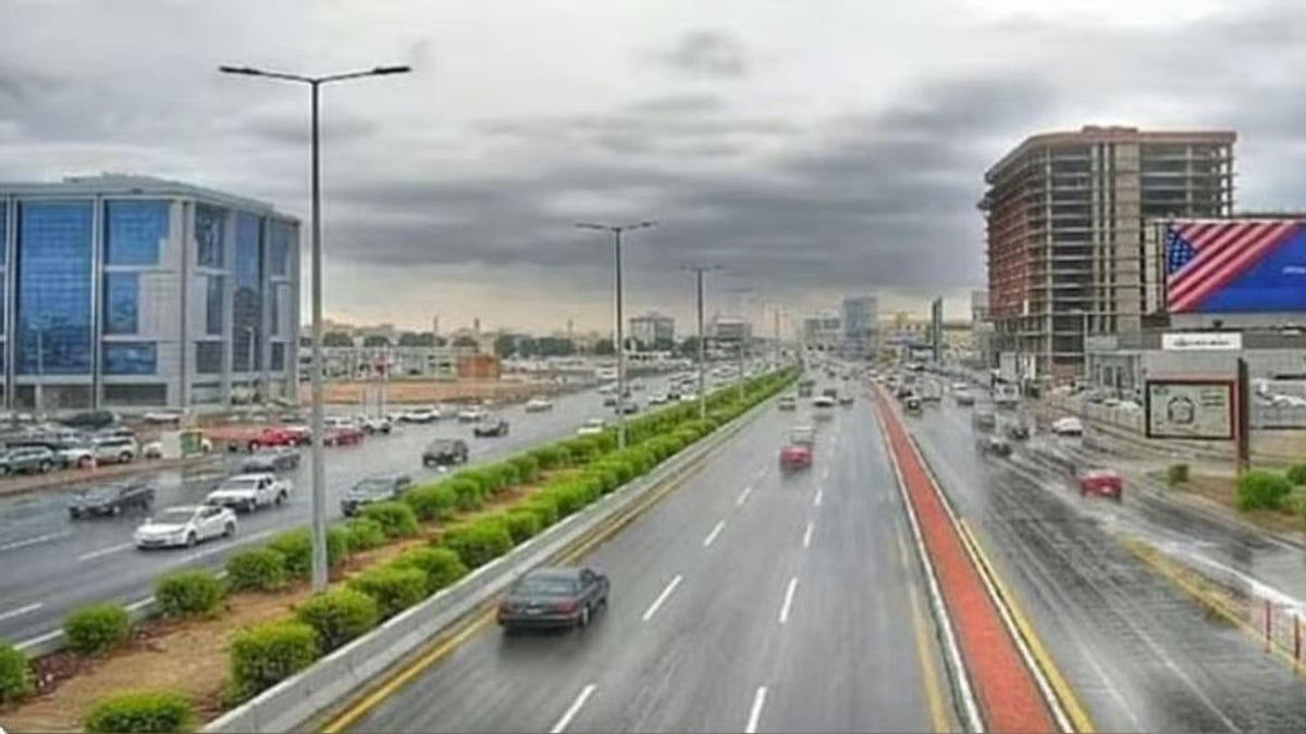 طقس الأربعاء: حرارة شديدة وأمطار رعدية مع زخات برد ورياح نشطة