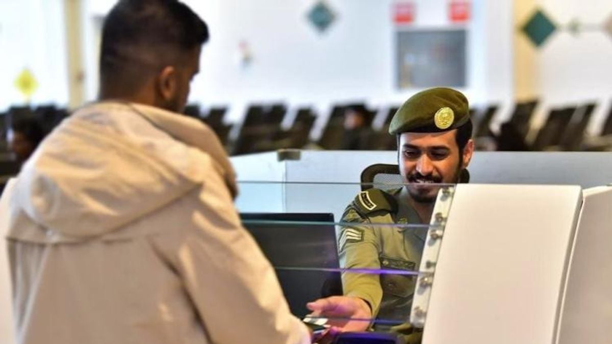 عقوبة تأخر الوافد عن المغادرة تصل للسجن وفق الأمن العام
