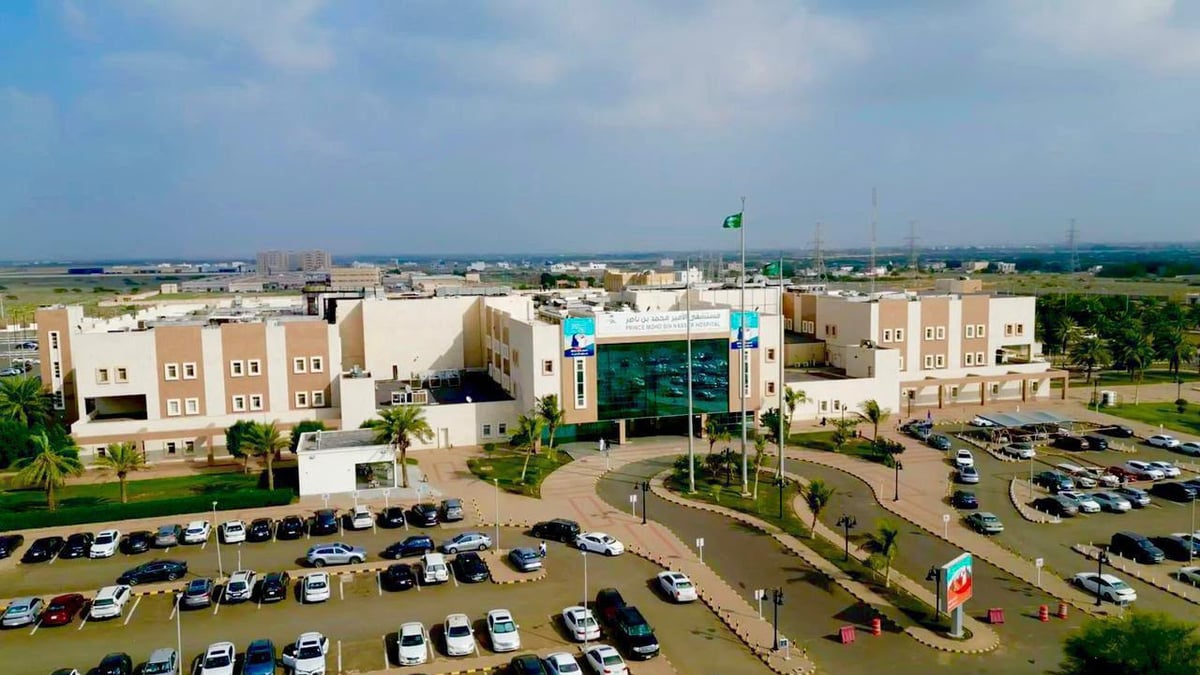 علاج طفل يعاني من إنحلال البشرة الفقاعي في مستشفى الأمير محمد بن ناصر بجازان