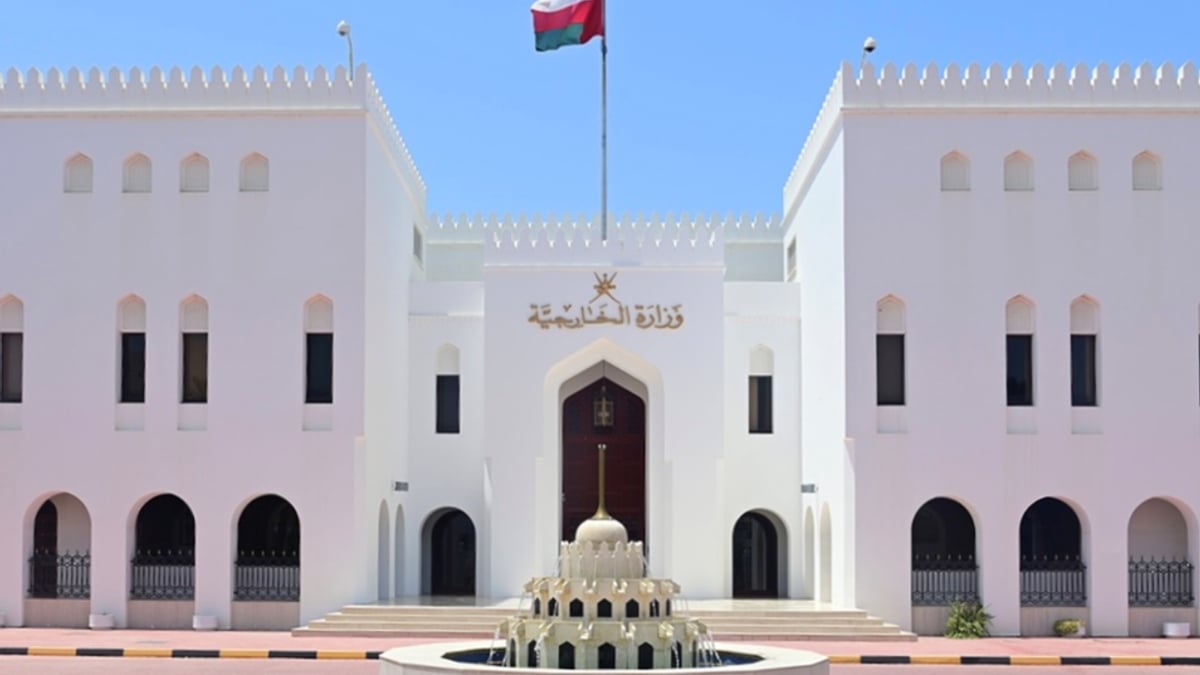 عُمان تدين التهديدات الصاروخية تجاه الجنوب السعودي