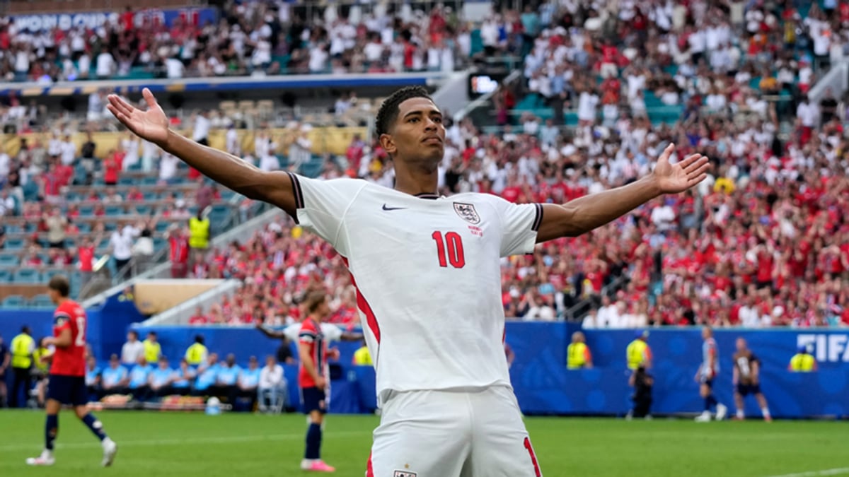 فيفا يوضح: هدف بيلينجهام أمام النرويج صحيح دون اصطدام بالكاميرا