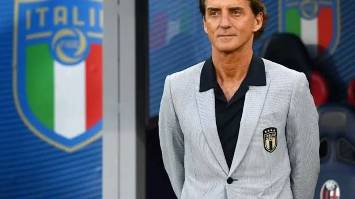 مانشيني يتولى قيادة منتخب إيطاليا مجددًا بعد رحيل جاتوزو