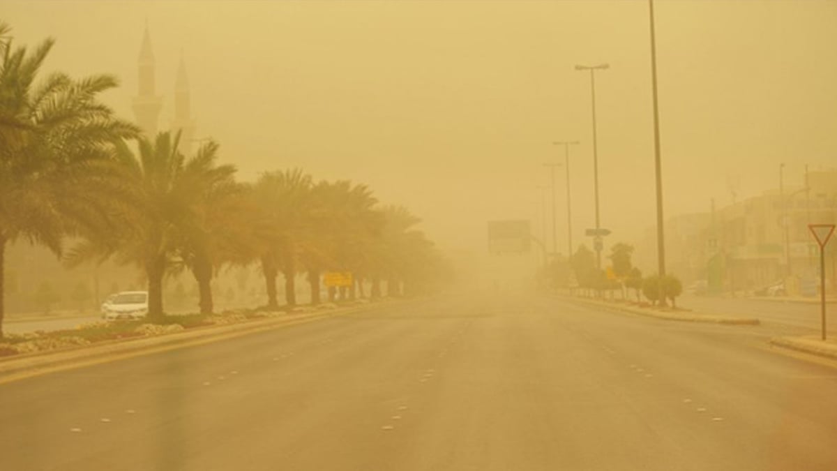 مركز العواصف يسجل 31 ساعة من الغبار في دول الإقليم
