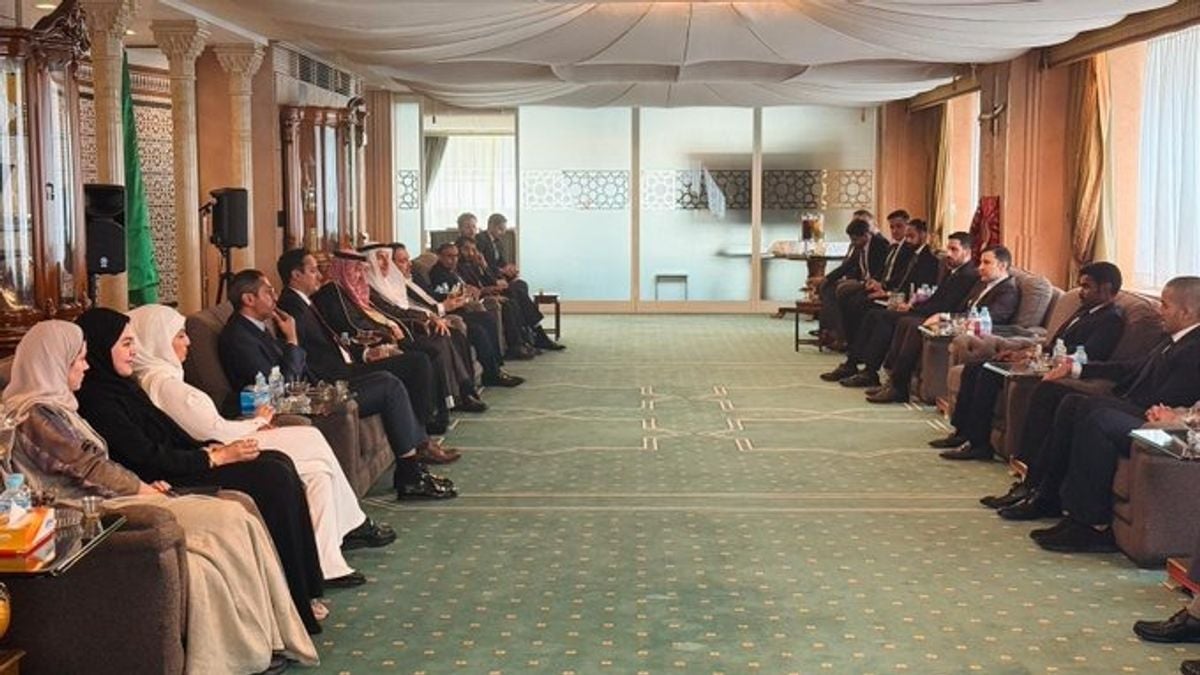 مساعد وزير الخارجية يثمن جهود منسوبي سفارة المملكة في طوكيو