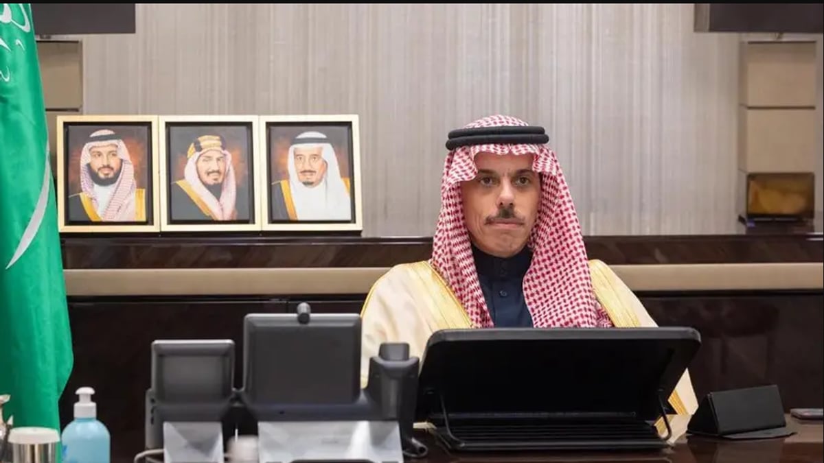 وزير الخارجية يناقش مستجدات المنطقة مع نظرائه في قطر والبحرين وعمان والأردن