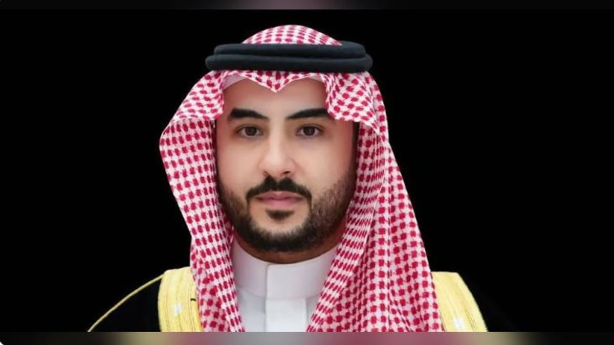وزير الدفاع السعودي يبحث تعزيز التعاون العسكري مع نظيره الجنوب أفريقي