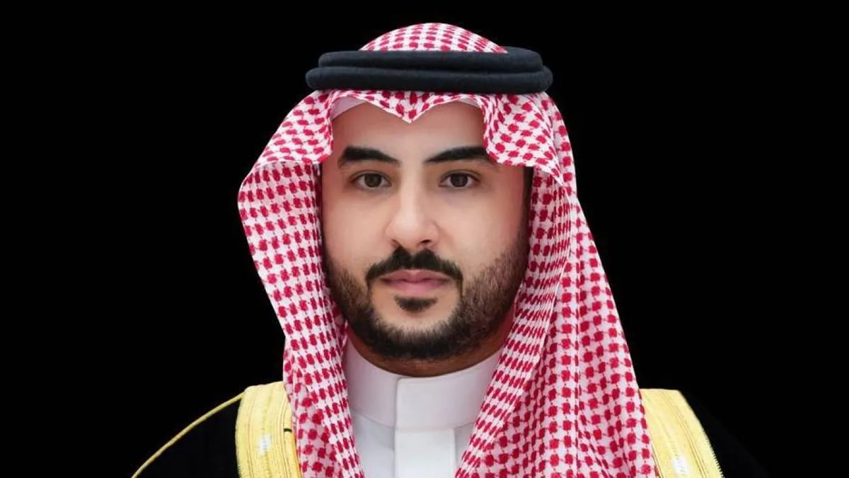 وزير الدفاع السعودي يعزي أمير قطر في وفاة الشيخ حمد بن خليفة آل ثاني