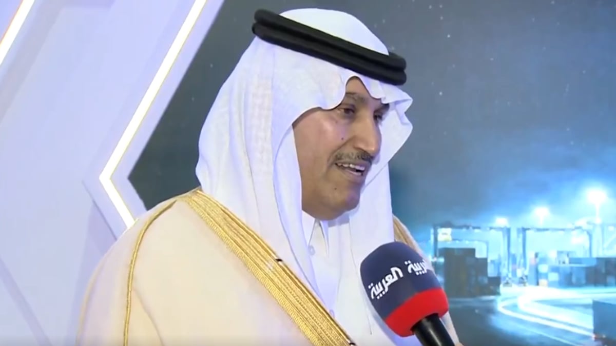 وزير النقل يعلن عن تدشين أكبر منطقة تفويج شاحنات في ميناء جدة مع 27 خطًا ملاحيًا جديدًا وعقود بمليار ريال