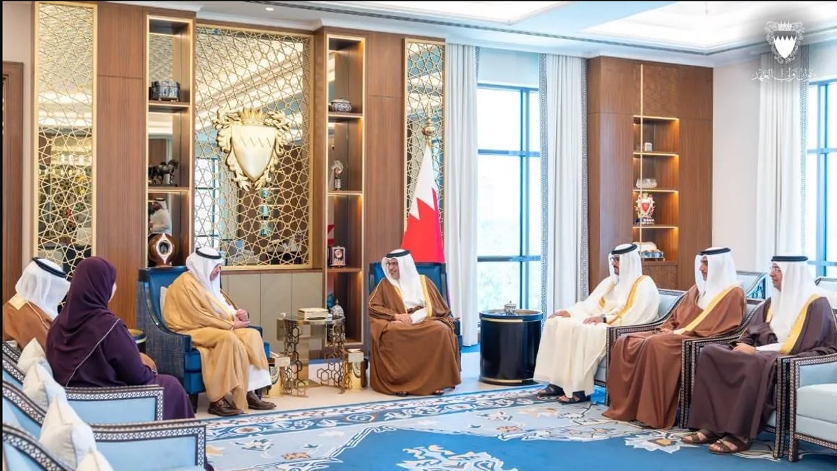 ولي عهد البحرين يستقبل سفير السعودية لبحث تعزيز التعاون