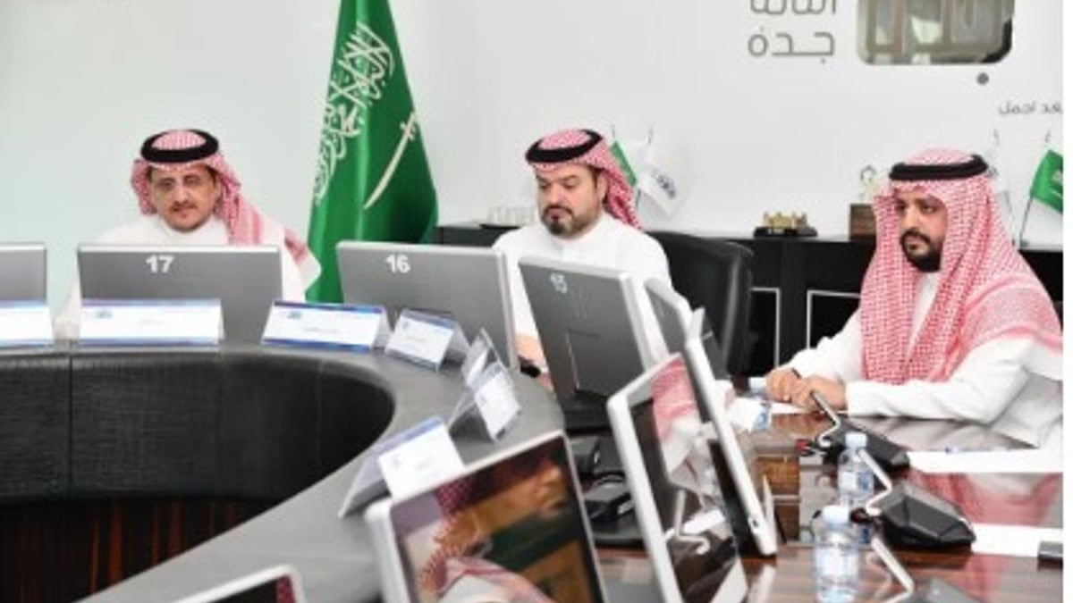 أمانة جدة تبحث استعدادات استضافة خليجي 27 وكأس آسيا 2027