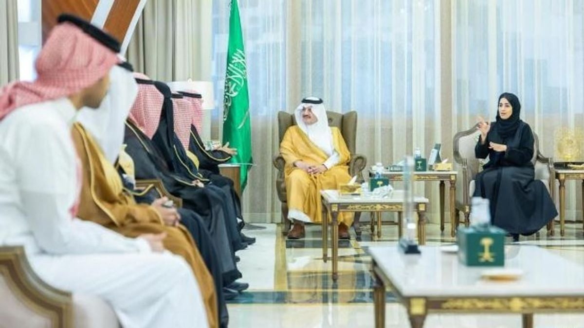 أمير الشرقية يدعم تمكين ذوي الإعاقة السمعية ويستعرض مشروع الجمعية