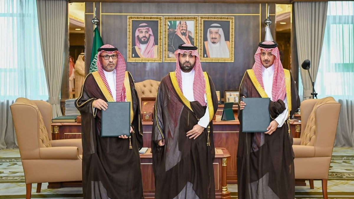 أمير جازان يوقع اتفاقيات لتطوير الخدمات الصحية في المنطقة