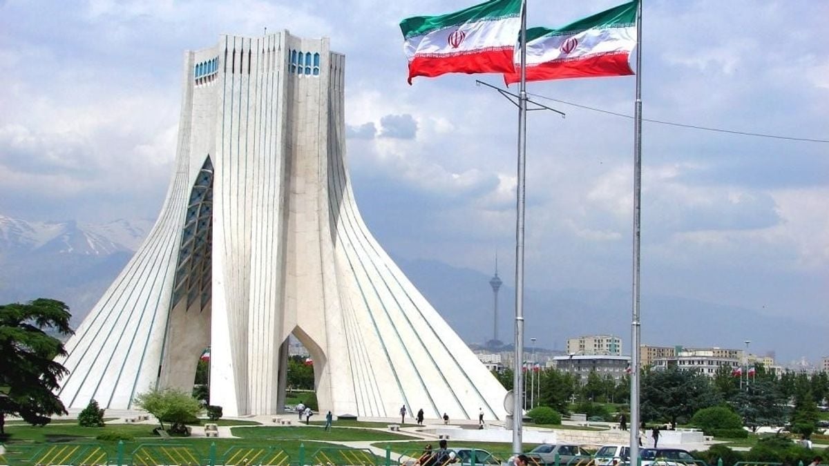 إيران تعلن استخدام علاقاتها الثنائية لمواجهة العقوبات الأمريكية