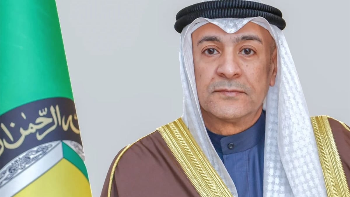 البديوي يدين هجمات إيران على جزيرة بوبيان ويؤكد دعم مجلس التعاون للكويت