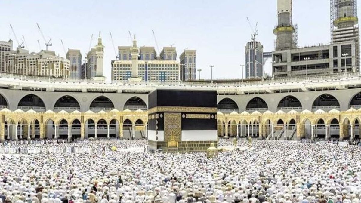 “الحج والعمرة” تحدد أوقات كثافة الزوار في المسجد الحرام