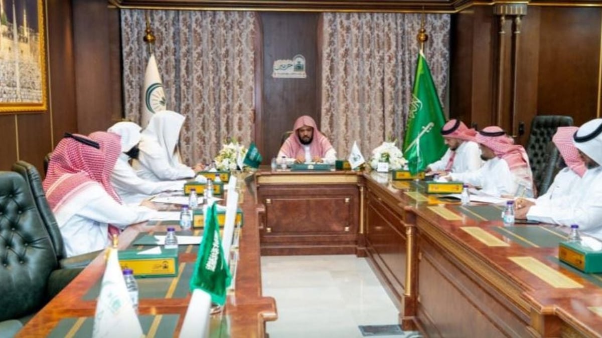 الحذيفي: تعزيز التكامل لتحسين خدمات المسجد النبوي