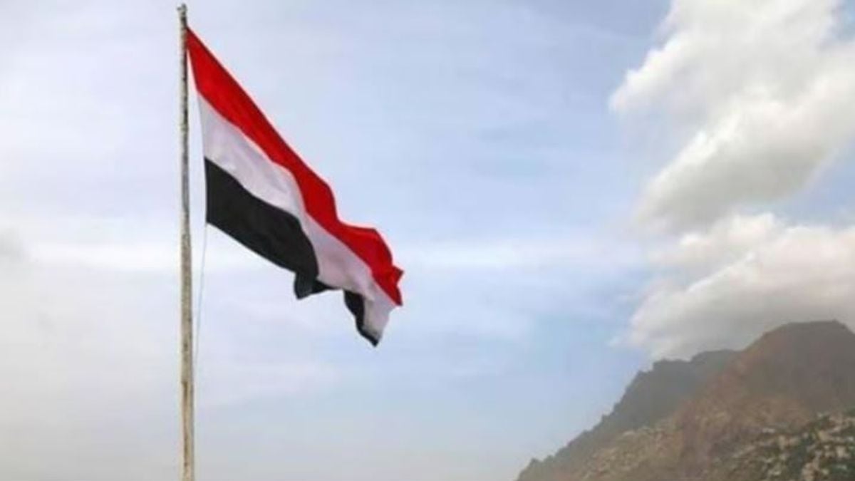 الحكومة اليمنية تندد بالهجوم الحوثي على ميناء المخا