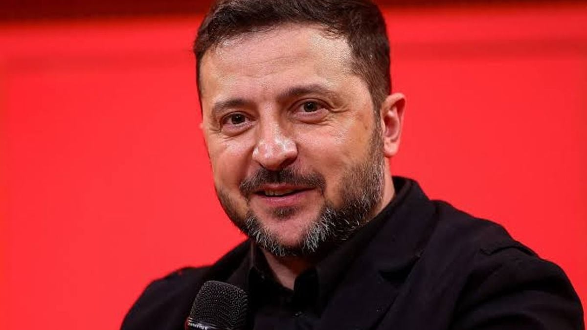 الرئيس الأوكراني يقدم مقترحات للمفاوضين الأمريكيين لإنهاء الحرب