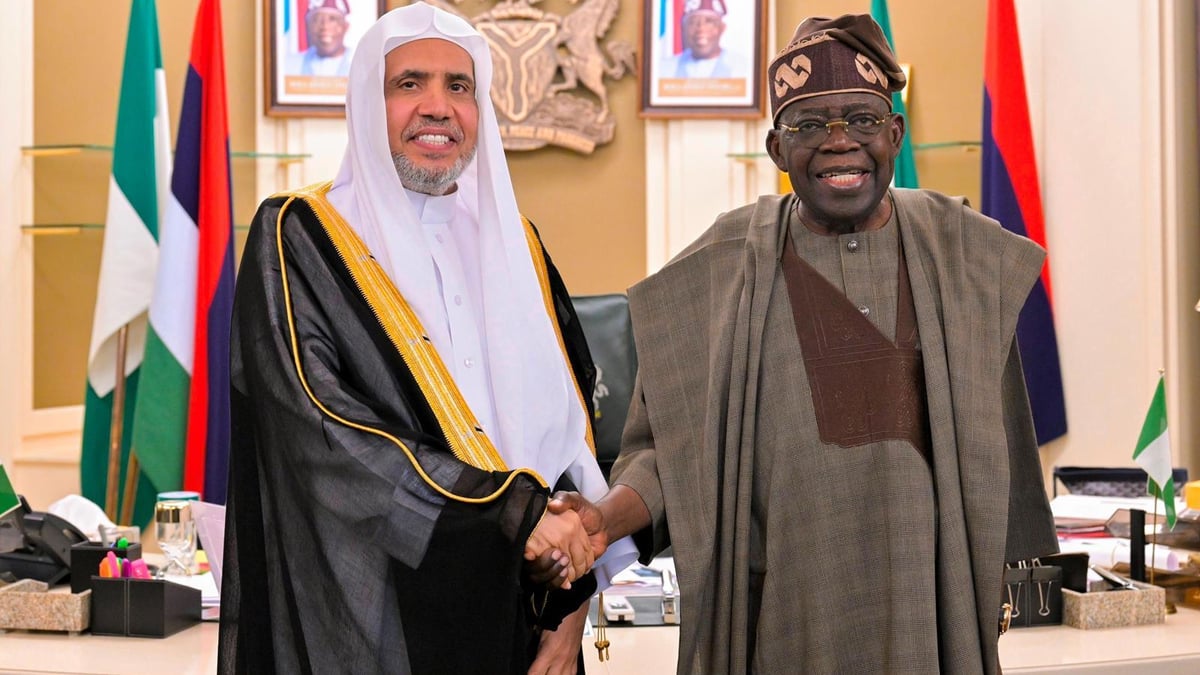 الرئيس النيجيري يستقبل أمين عام رابطة العالم الإسلامي في أبوجا