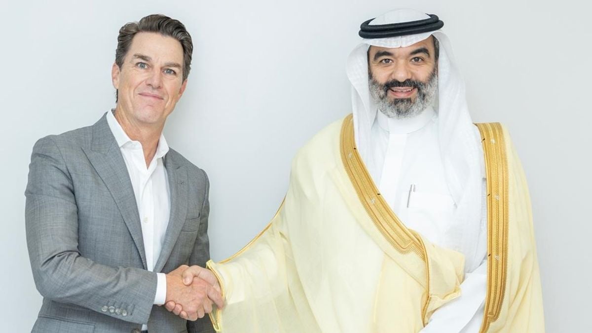 السواحه يناقش فرص الذكاء الاصطناعي والألعاب في باريس