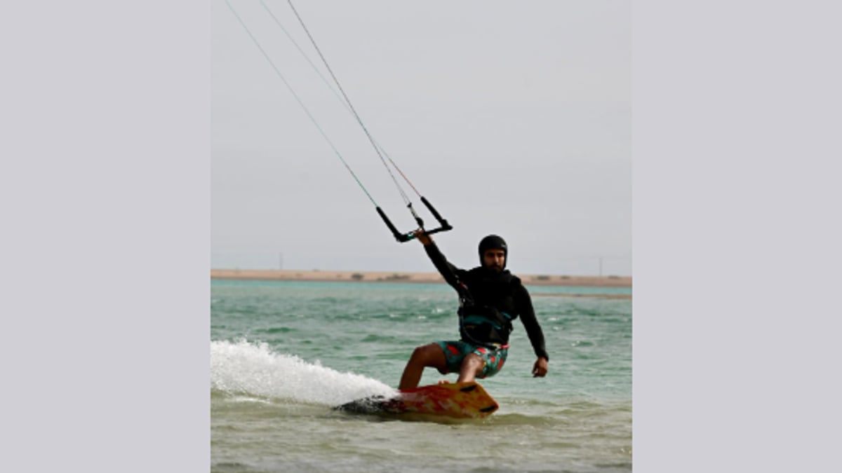 الكايت سيرف يعزز سياحة المغامرات على سواحل السعودية