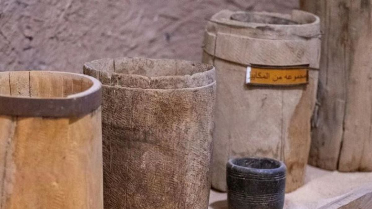 المكاييل الخشبية تعكس تاريخ التجارة والحياة في الحدود الشمالية