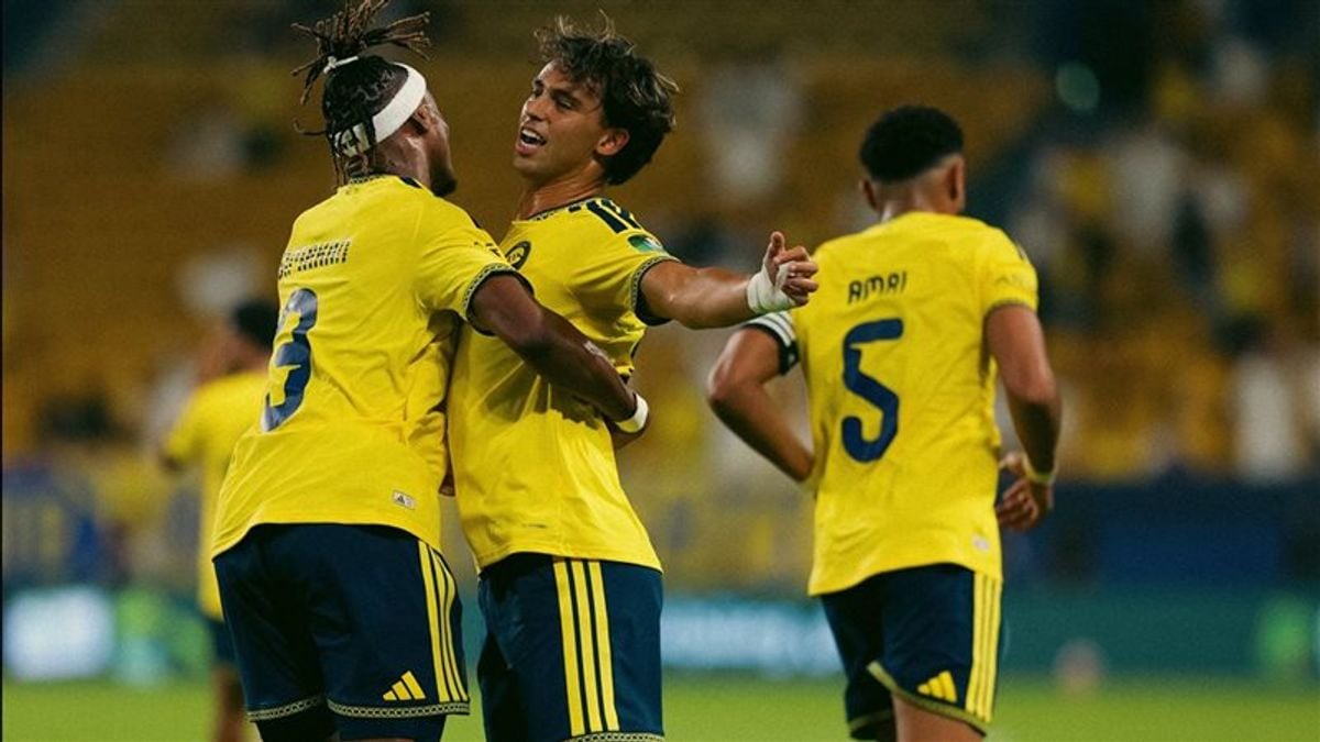 النصر يتغلب على الرياض برباعية ويعتلي الصدارة برفقة رونالدو وجواو فيليكس